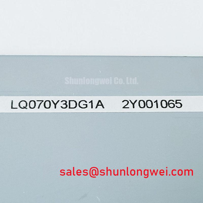 Sharp LQ070Y3DG1A LCD Display