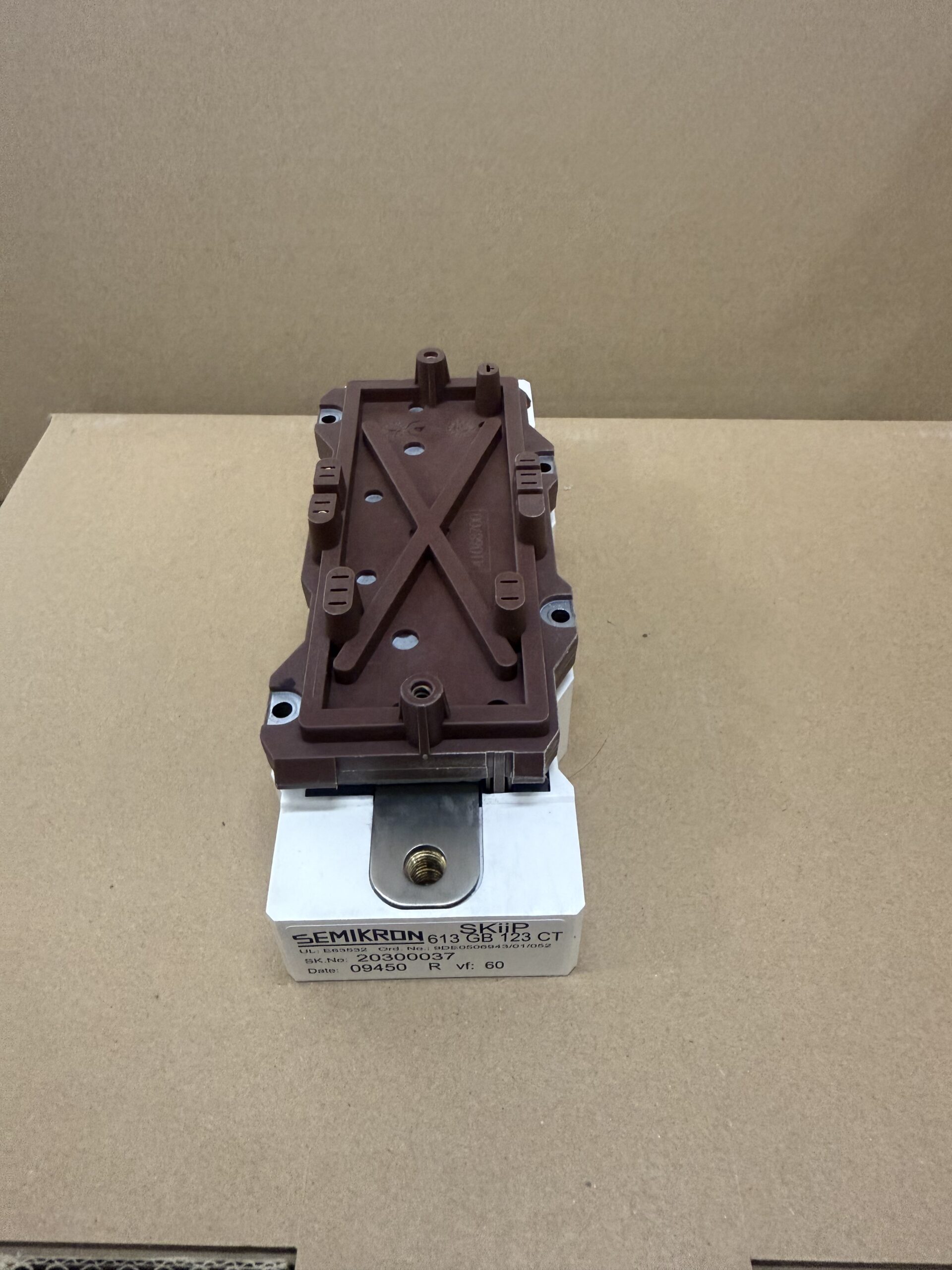 SKIIP613GB123CT | Detailed View of Solder-Free Spring Contact Terminals